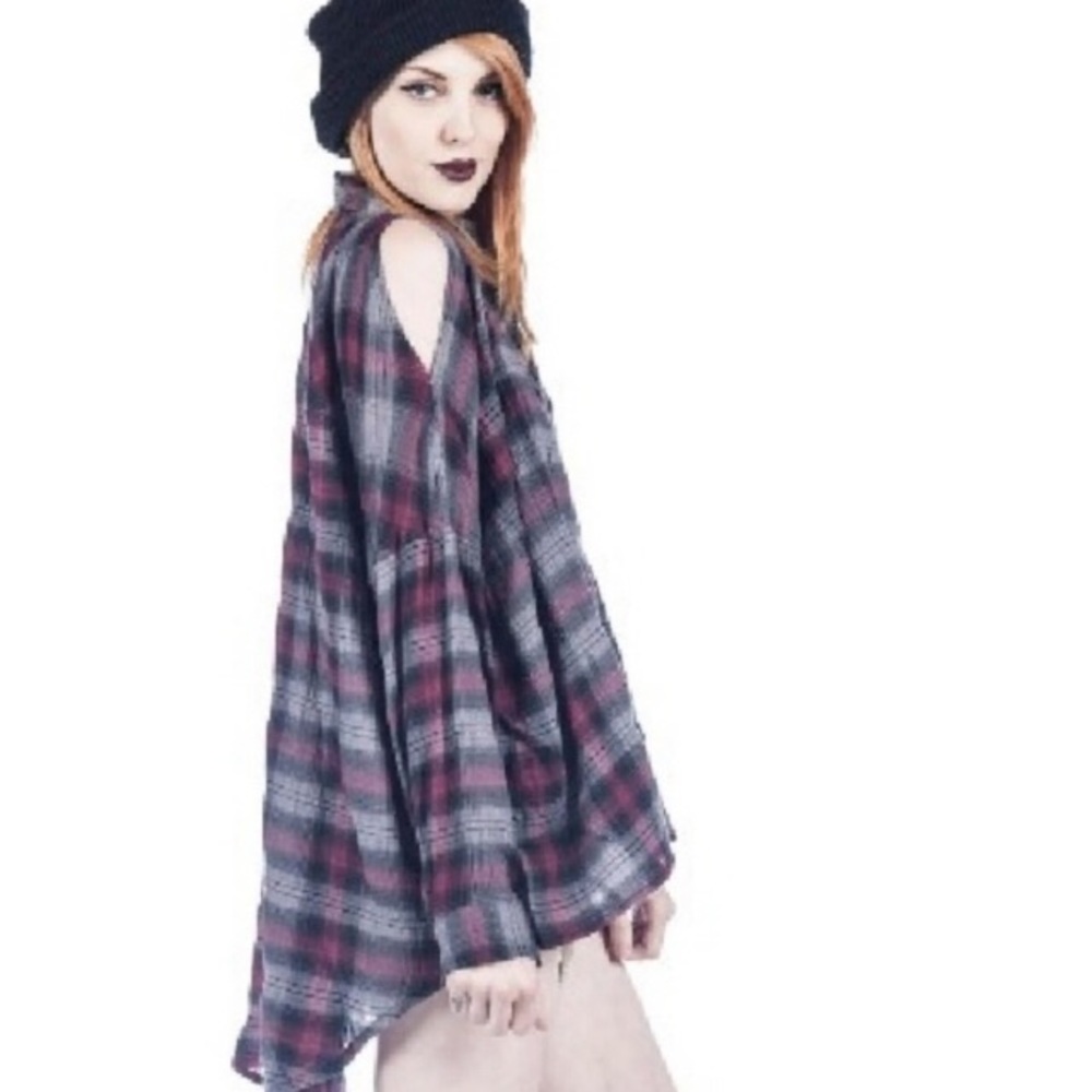 UNIF plaid bare shoulder buttondown xs S read